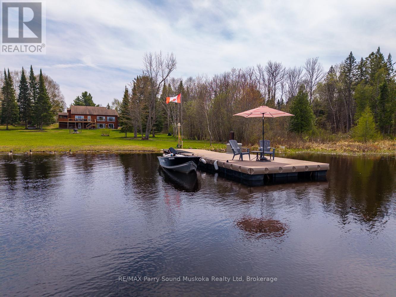 258 Lakeside Trail, Magnetawan, Ontario  P0A 1P0 - Photo 3 - X12864604