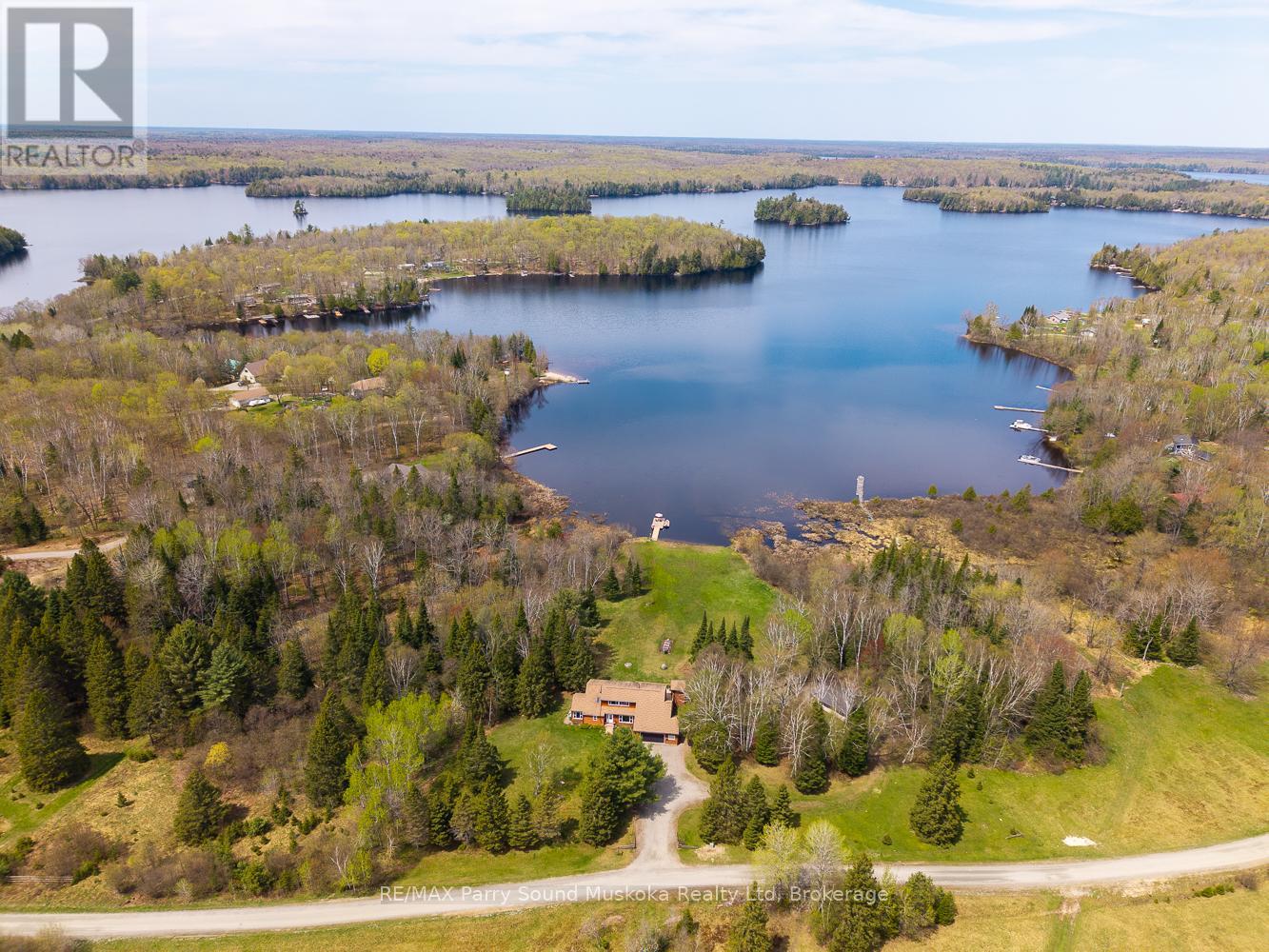 258 Lakeside Trail, Magnetawan, Ontario  P0A 1P0 - Photo 5 - X12864604