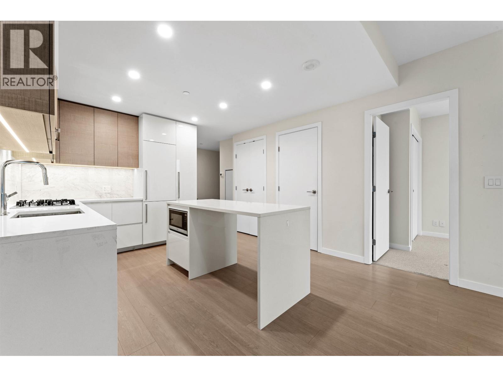 1806 2108 Gilmore Avenue, Burnaby, British Columbia  V5C 0N8 - Photo 4 - R3097907