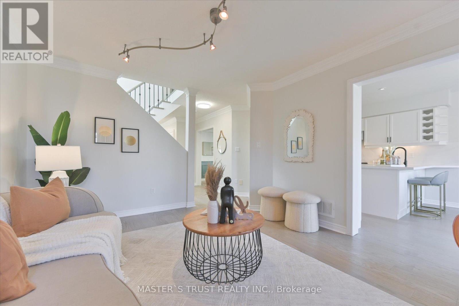 2131 Deer Park Road, Oakville, Ontario  L6M 3X4 - Photo 10 - W12864582