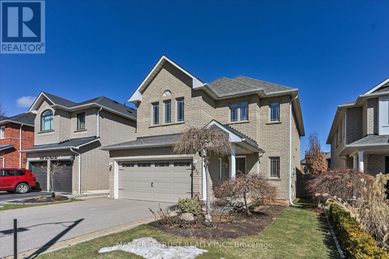 2131 Deer Park Road, Oakville, Ontario  L6M 3X4 - Photo 2 - W12864582