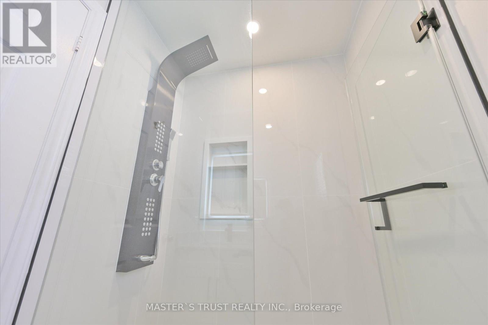 2131 Deer Park Road, Oakville, Ontario  L6M 3X4 - Photo 32 - W12864582