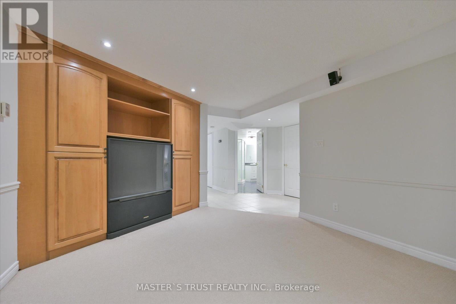 2131 Deer Park Road, Oakville, Ontario  L6M 3X4 - Photo 35 - W12864582