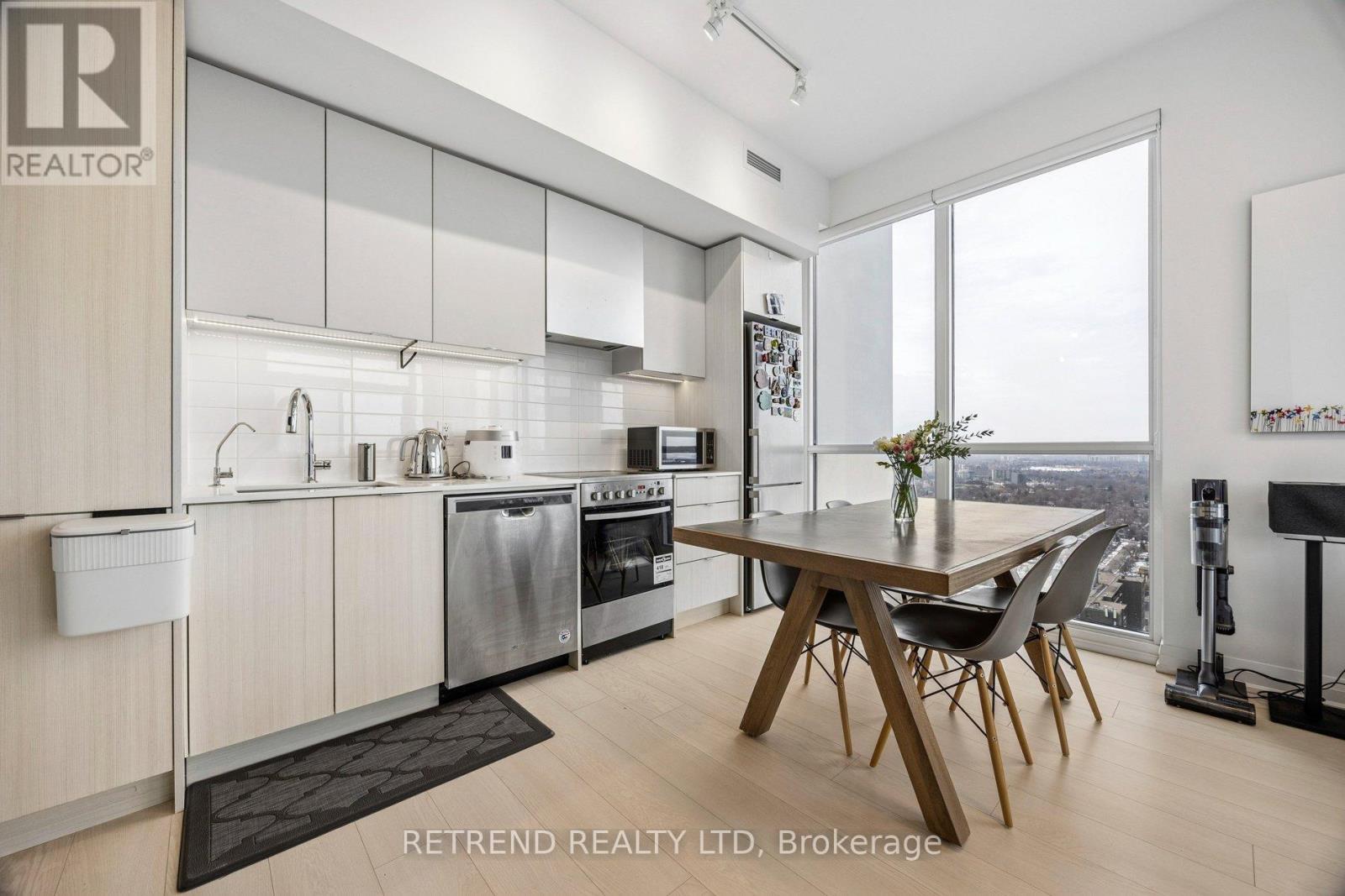 3302 - 30 Gibbs Road, Toronto, Ontario  M9B 0E4 - Photo 2 - W12864608