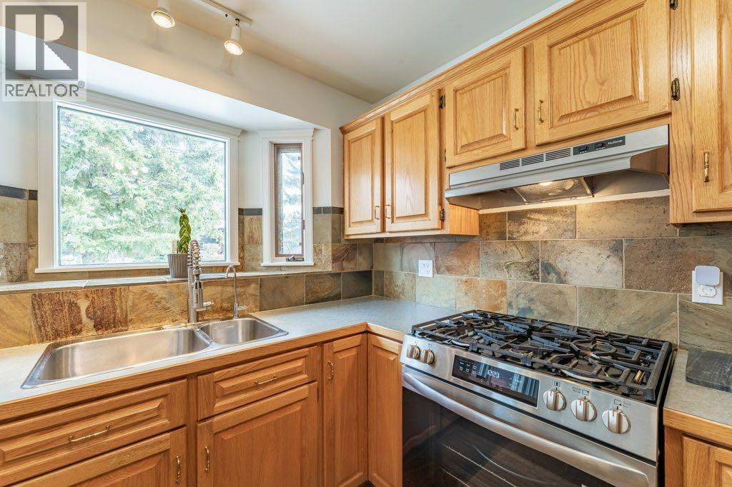 5227 Carney Road Nw, Calgary, Alberta  T2L 1G1 - Photo 4 - A2289578