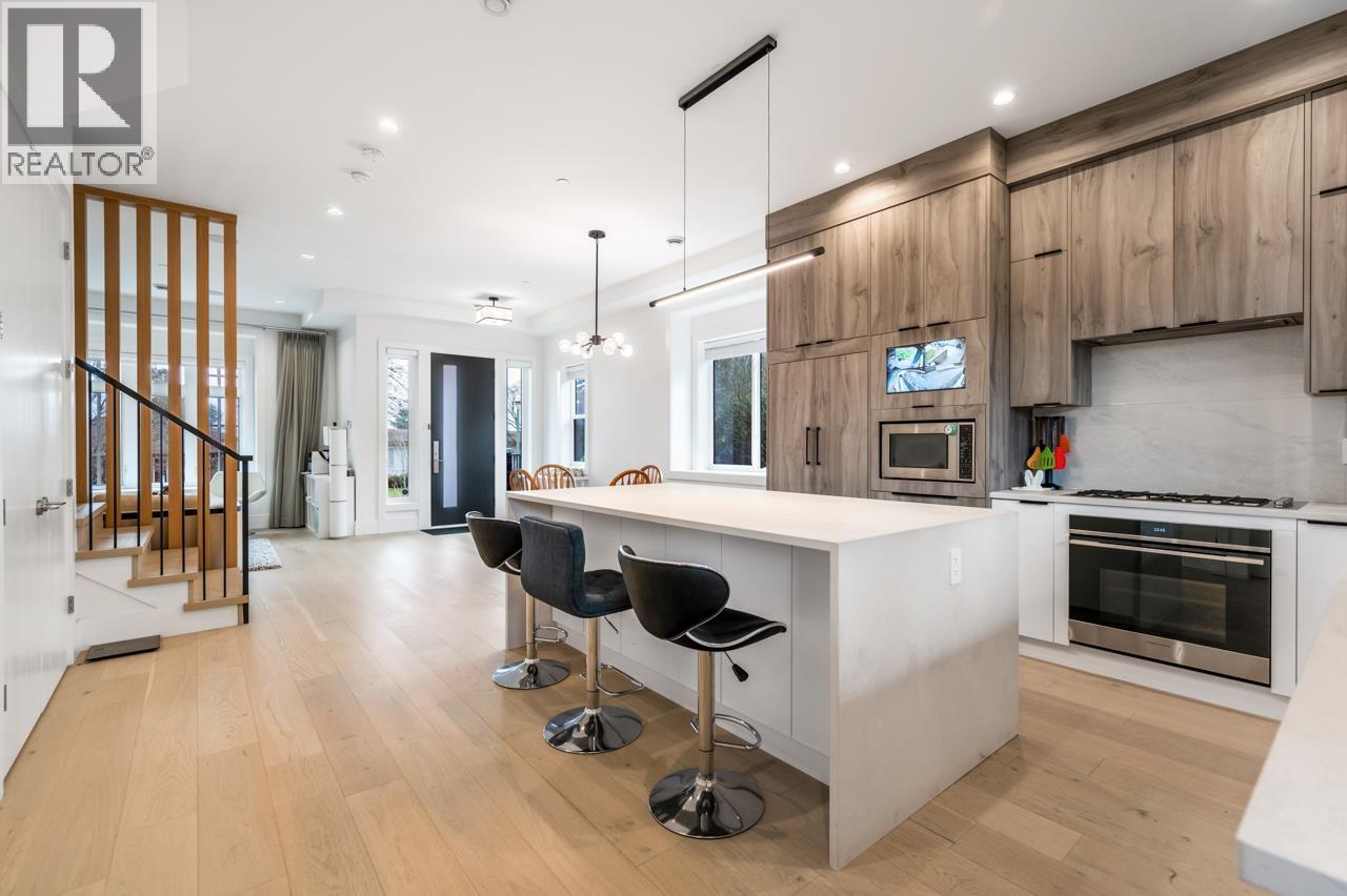 769 W 53rd Avenue, Vancouver, British Columbia  V6P 1K5 - Photo 2 - R3097647