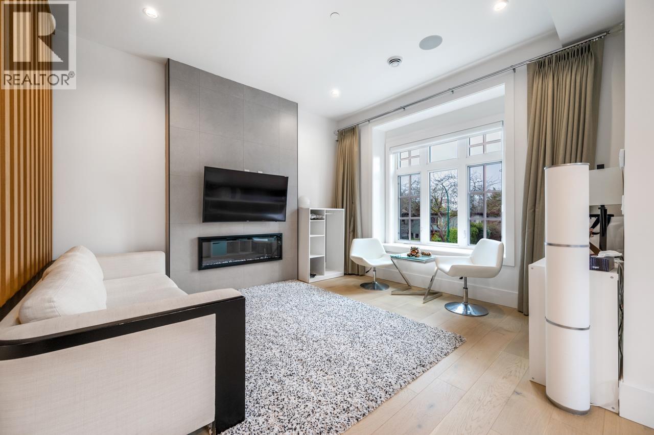 769 W 53rd Avenue, Vancouver, British Columbia  V6P 1K5 - Photo 3 - R3097647