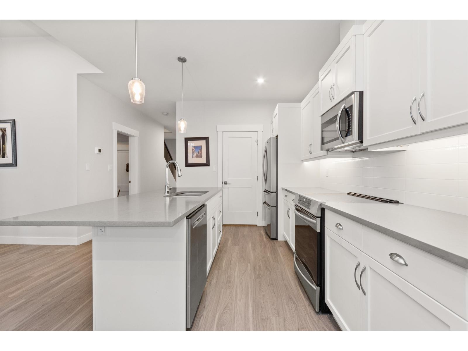 65553 Skylark Lane, Hope, Hope, British Columbia  V0X 1L1 - Photo 3 - R3097398