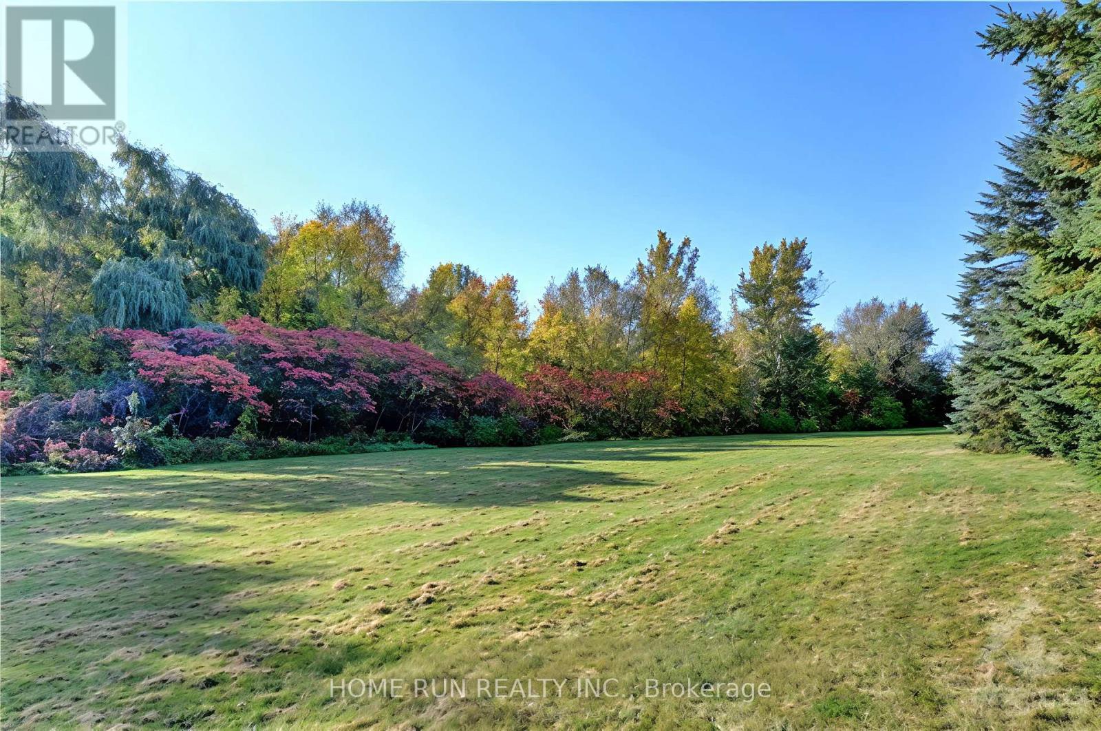 129 Hearst Way, Ottawa, Ontario  K2L 4G5 - Photo 4 - X12864620