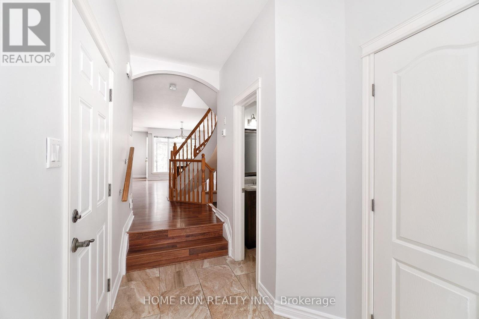 129 Hearst Way, Ottawa, Ontario  K2L 4G5 - Photo 6 - X12864620