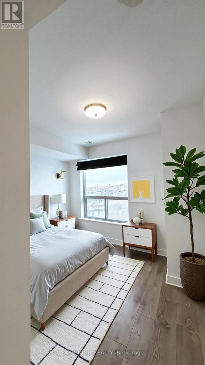 1702 - 38 Lee Centre Drive, Toronto, Ontario  M1H 3J7 - Photo 2 - E12658112