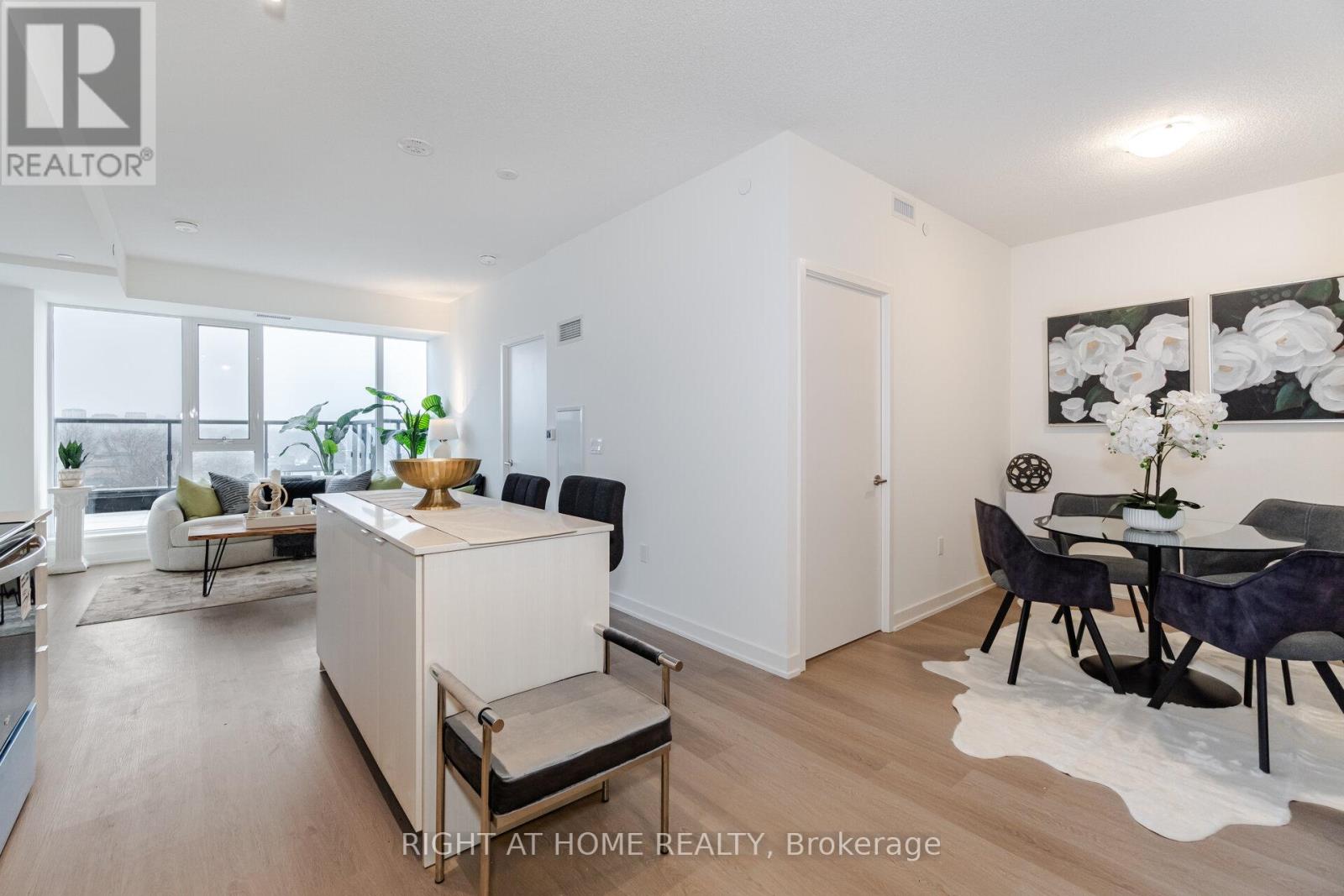 616 - 859 The Queensway, Toronto, Ontario  M8Z 1N8 - Photo 14 - W12864638