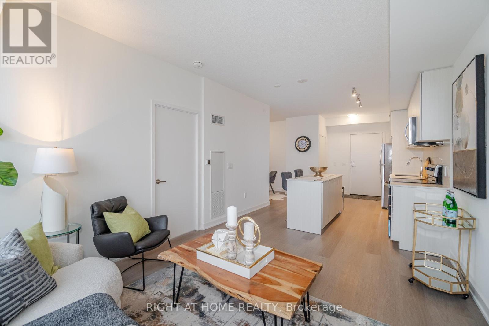 616 - 859 The Queensway, Toronto, Ontario  M8Z 1N8 - Photo 19 - W12864638