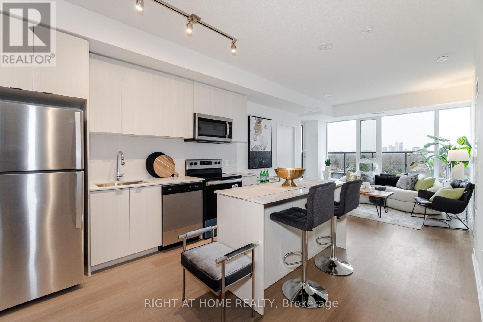 616 - 859 The Queensway, Toronto, Ontario  M8Z 1N8 - Photo 9 - W12864638