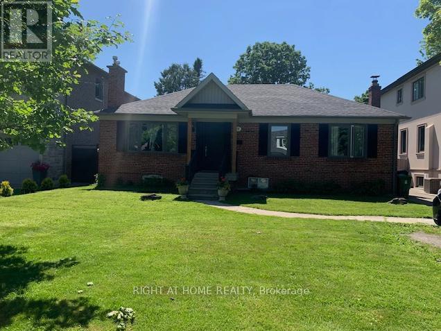 8 BURNELM DRIVE, toronto (islington-city centre west), Ontario