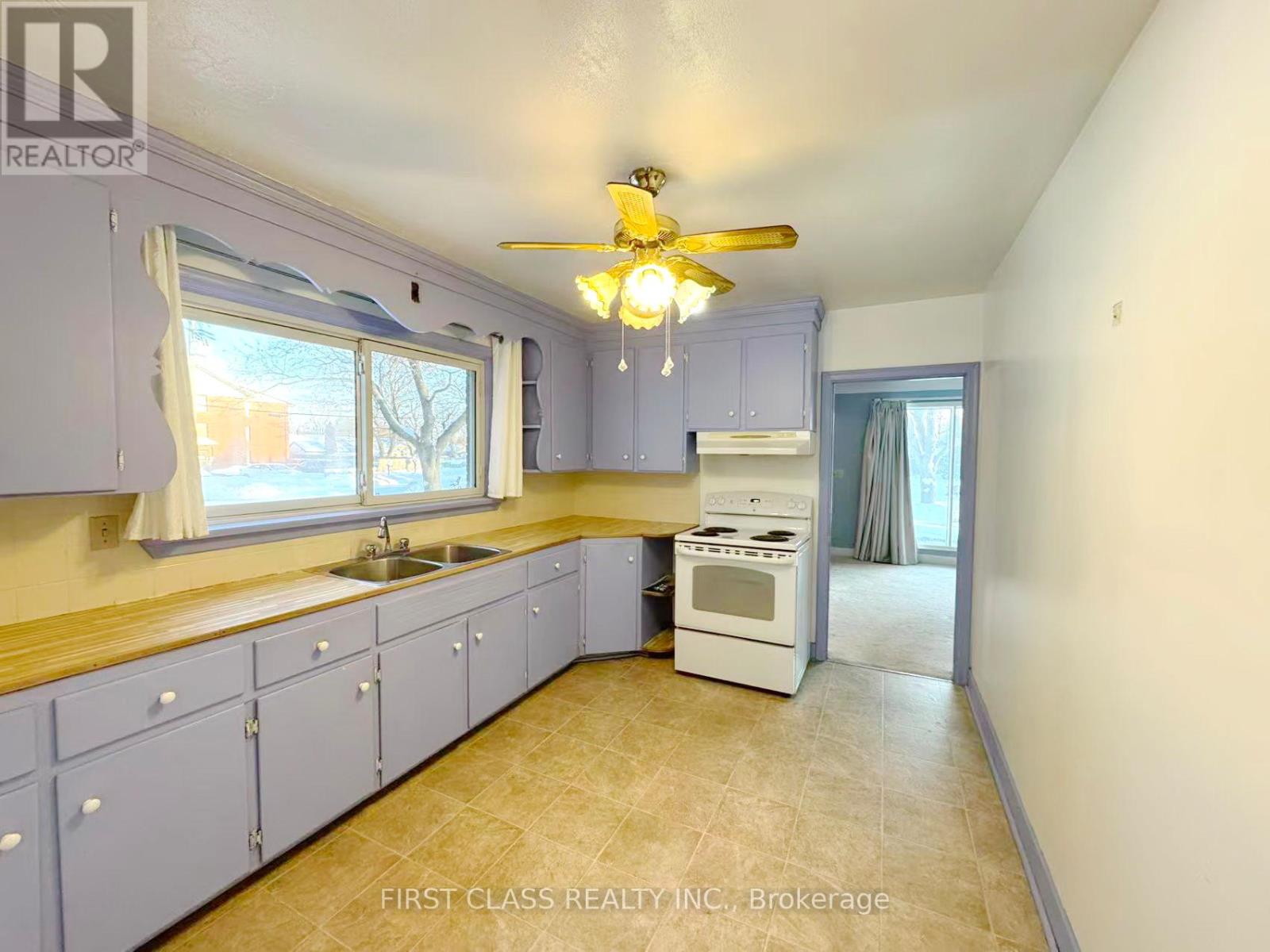 6281 Burdette Drive, Niagara Falls (Morrison), Ontario  L2E 5H1 - Photo 10 - X12864644