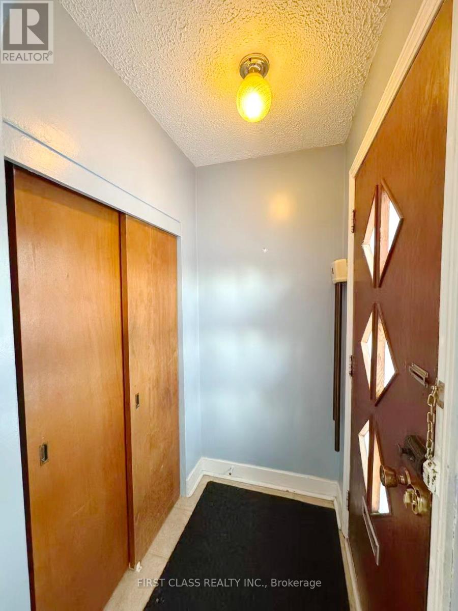 6281 Burdette Drive, Niagara Falls (Morrison), Ontario  L2E 5H1 - Photo 2 - X12864644