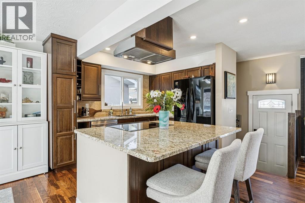 56 Haddock Road Sw, Calgary, Alberta  T2V 3J8 - Photo 5 - A2290567