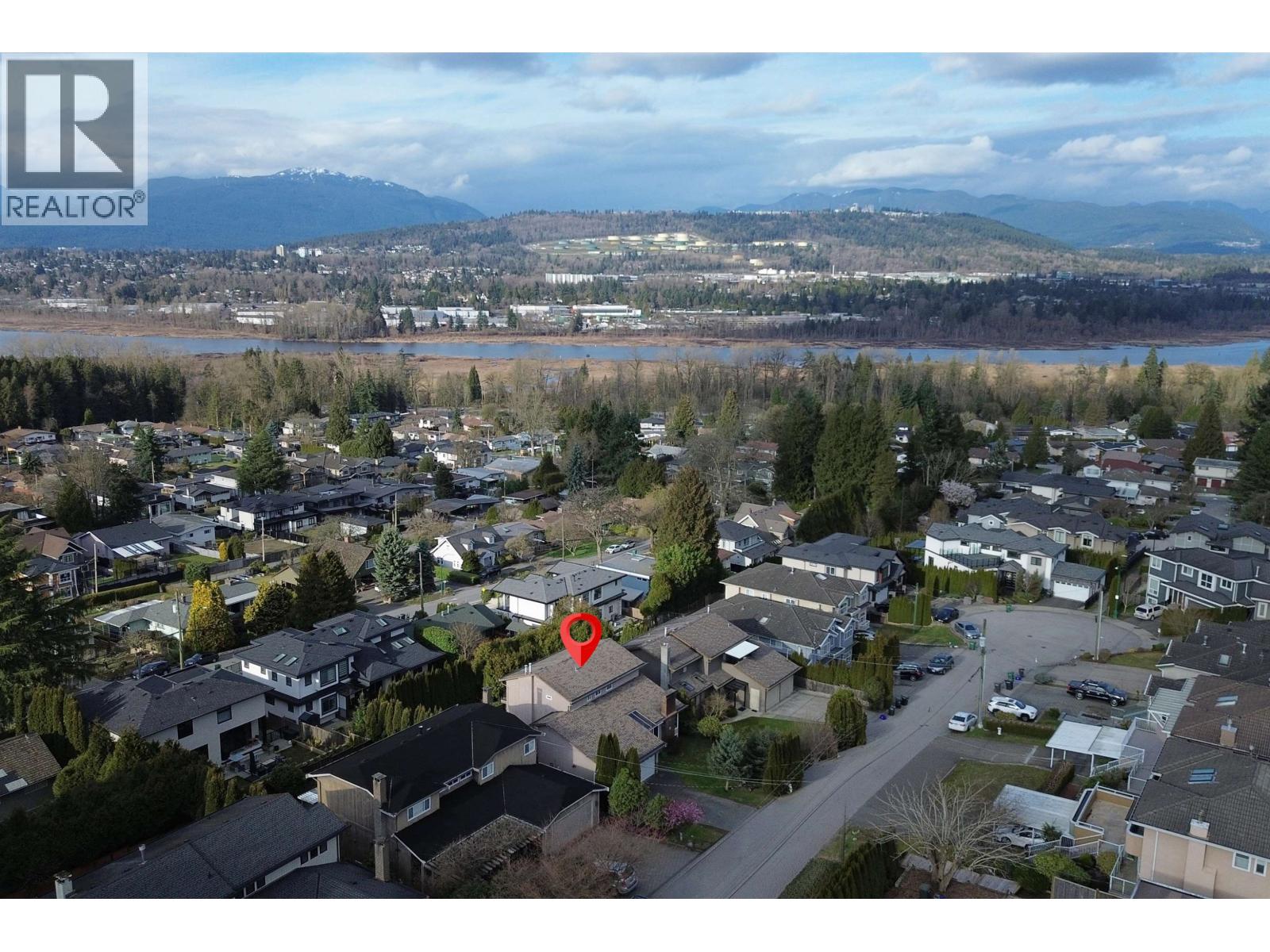 Listing Picture 31 of 31 : 7763 HAZELMERE STREET, Burnaby / 本拿比 - 魯藝地產 Yvonne Lu Group - MLS Medallion Club Member