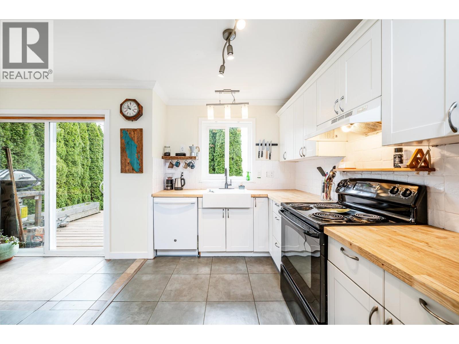 1 38468 Wilson Crescent, Squamish, British Columbia  V8B 0B8 - Photo 4 - R3097789