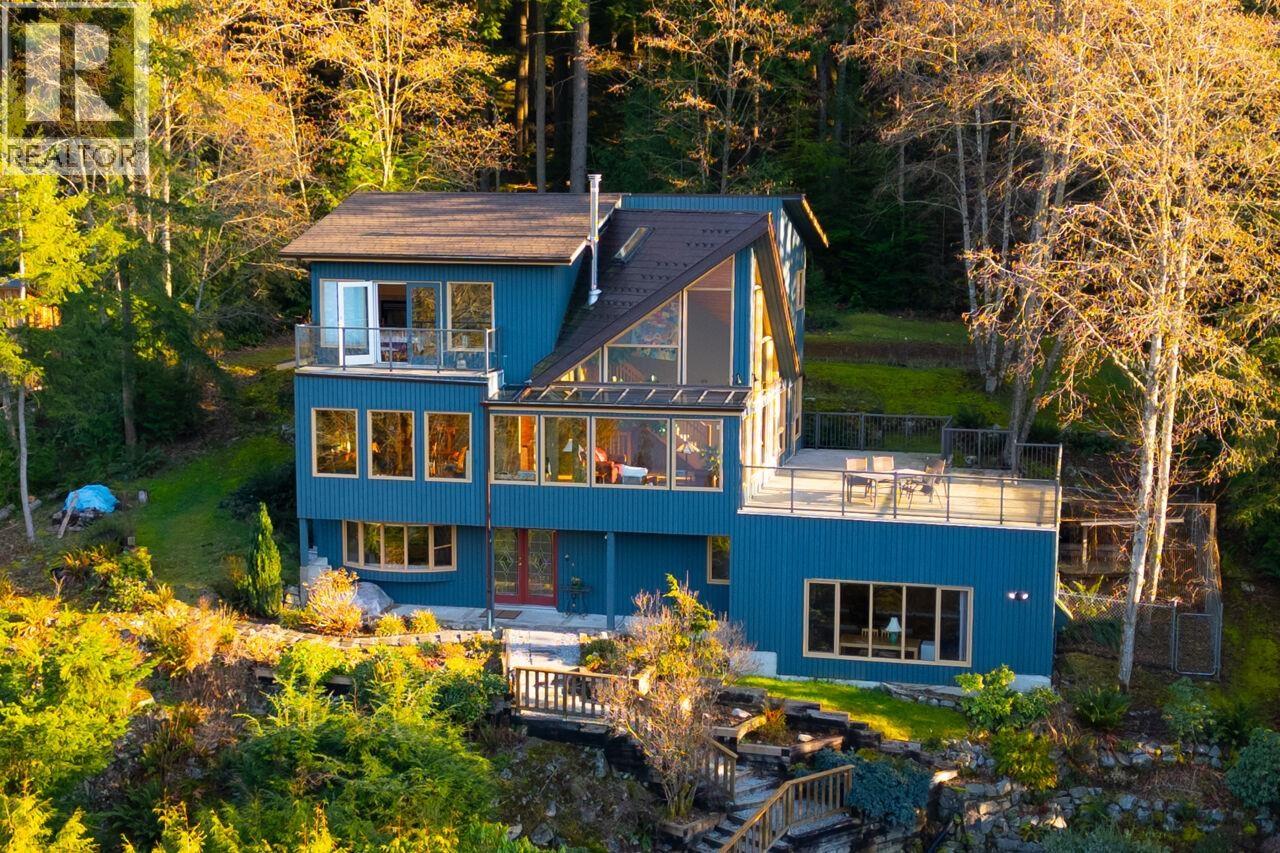 3426 Main Avenue, Belcarra, British Columbia  V3H 4R3 - Photo 2 - R3097921