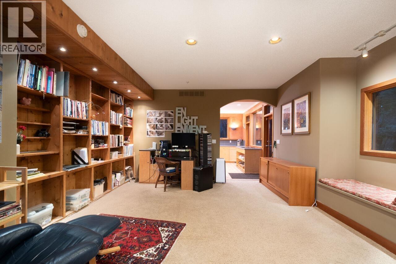 3426 Main Avenue, Belcarra, British Columbia  V3H 4R3 - Photo 14 - R3097921