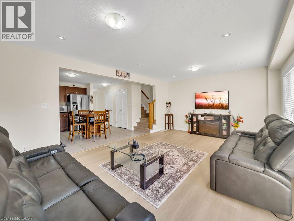 181 Summit Ridge Drive, Guelph, Ontario  N1E 0M1 - Photo 9 - 40808549