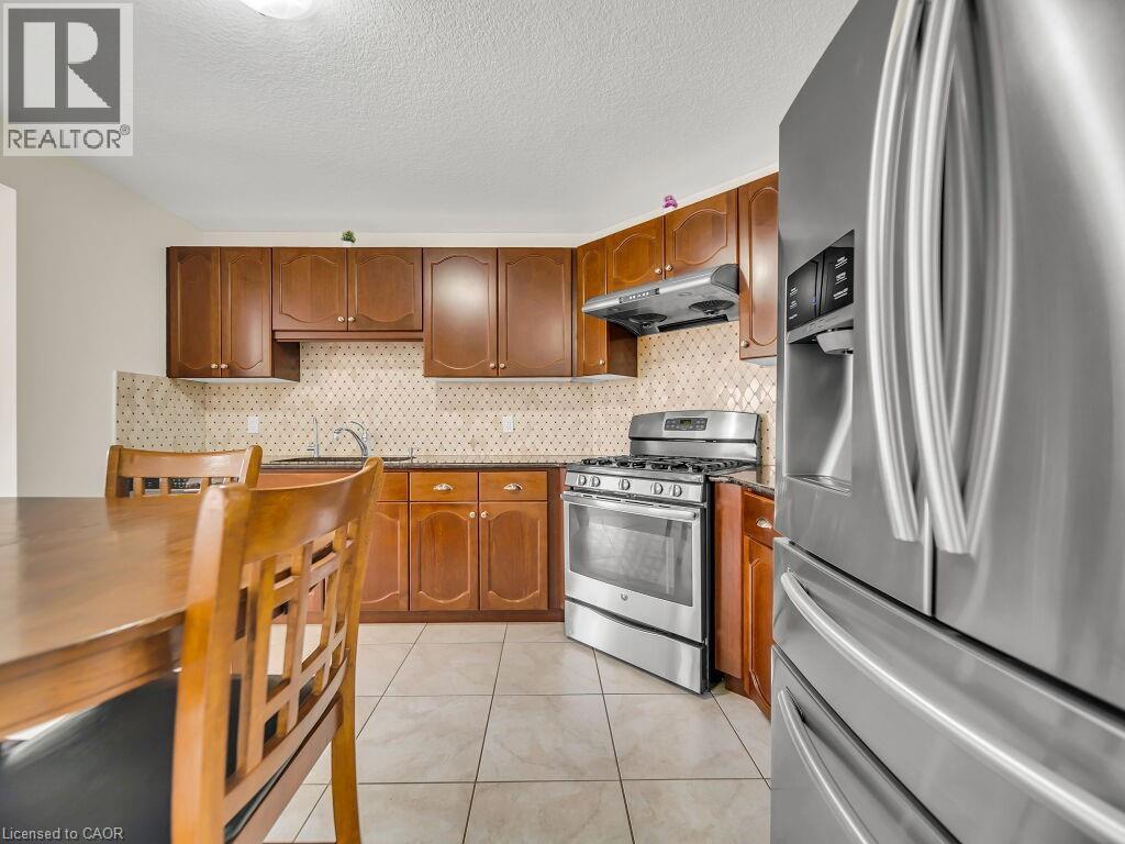 181 Summit Ridge Drive, Guelph, Ontario  N1E 0M1 - Photo 12 - 40808549