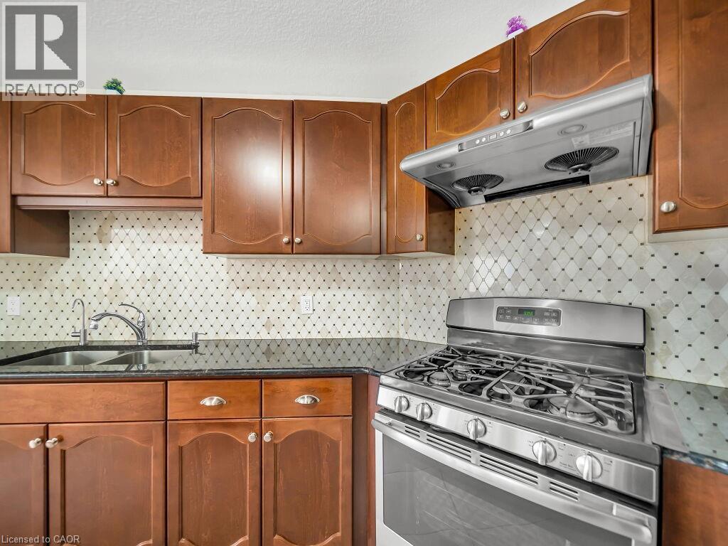 181 Summit Ridge Drive, Guelph, Ontario  N1E 0M1 - Photo 13 - 40808549