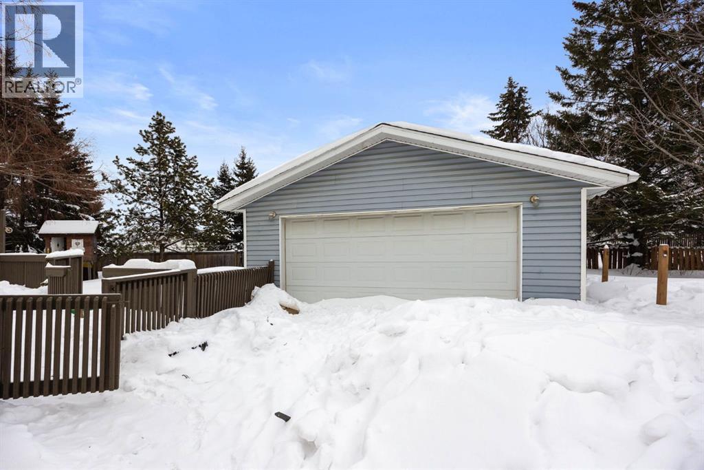 208 Signal Road, Fort Mcmurray, Alberta  T9H 3S3 - Photo 33 - A2291701