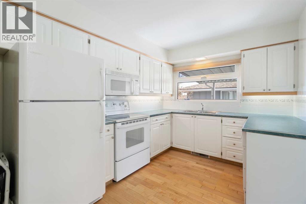 59 Hogarth Crescent Sw, Calgary, Alberta  T2V 3A8 - Photo 17 - A2291698