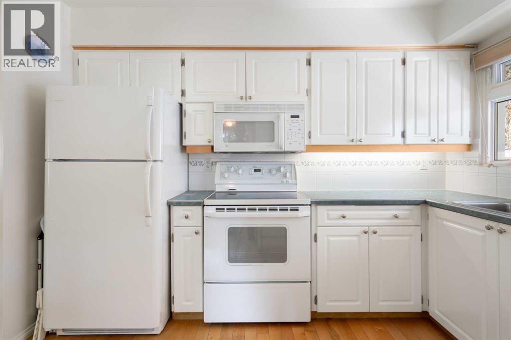 59 Hogarth Crescent Sw, Calgary, Alberta  T2V 3A8 - Photo 18 - A2291698