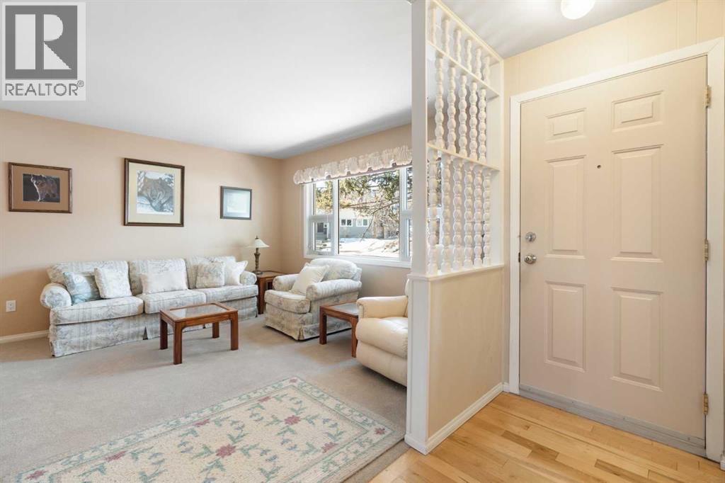 59 Hogarth Crescent Sw, Calgary, Alberta  T2V 3A8 - Photo 19 - A2291698