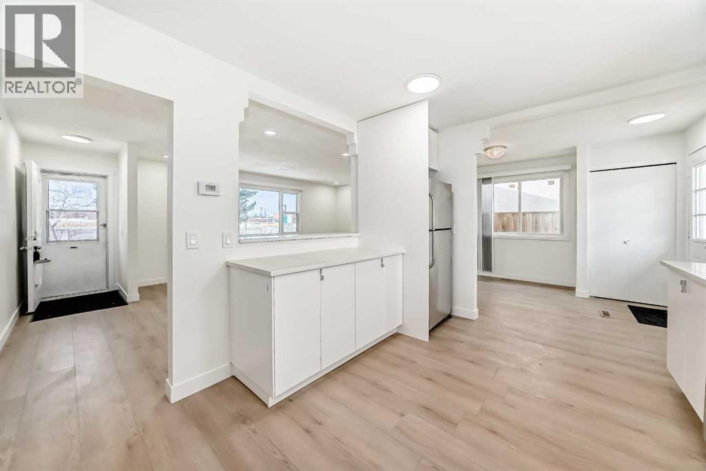 532 Rundleridge Drive Ne, Calgary, Alberta  T1Y 2K7 - Photo 8 - A2289885