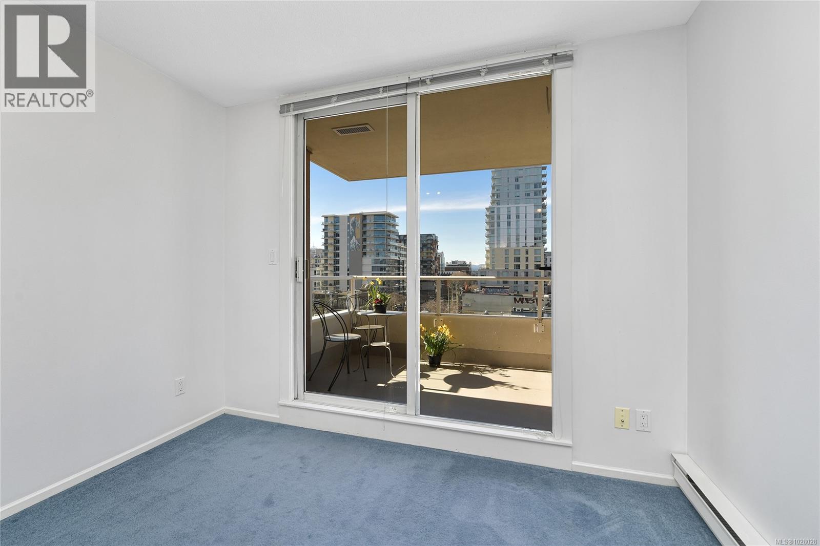 607 930 Yates St, Victoria, British Columbia  V8V 4Z3 - Photo 5 - 1028028