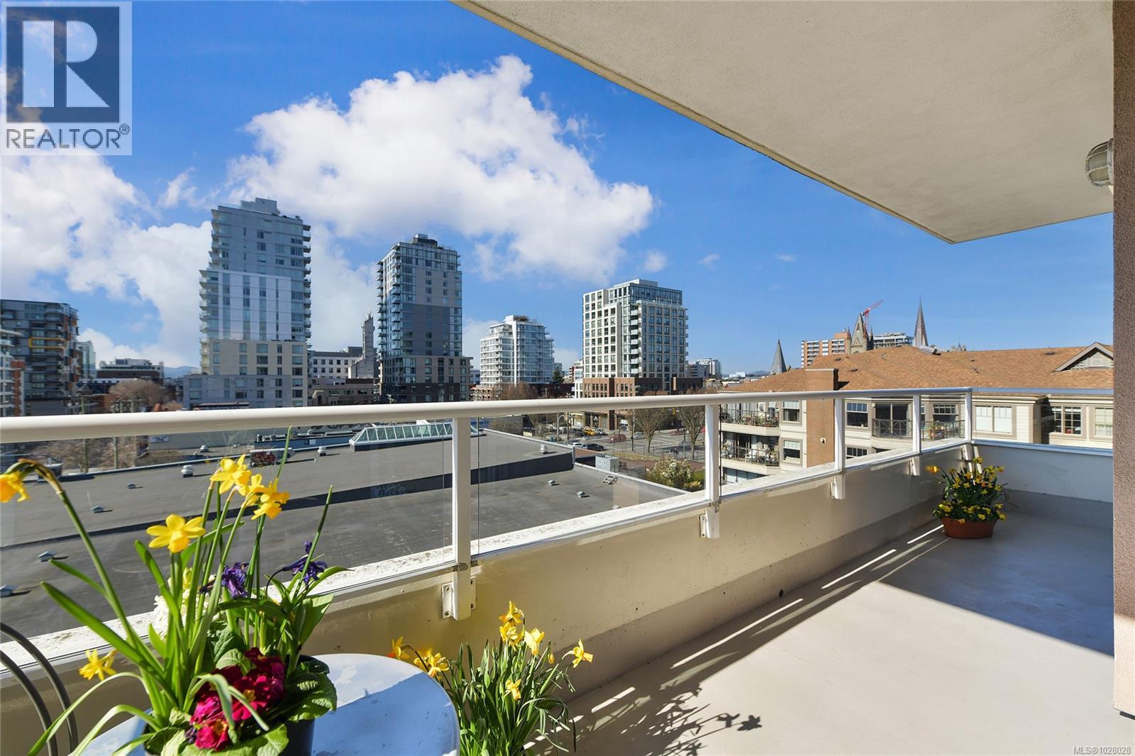 607 930 Yates St, Victoria, British Columbia  V8V 4Z3 - Photo 6 - 1028028