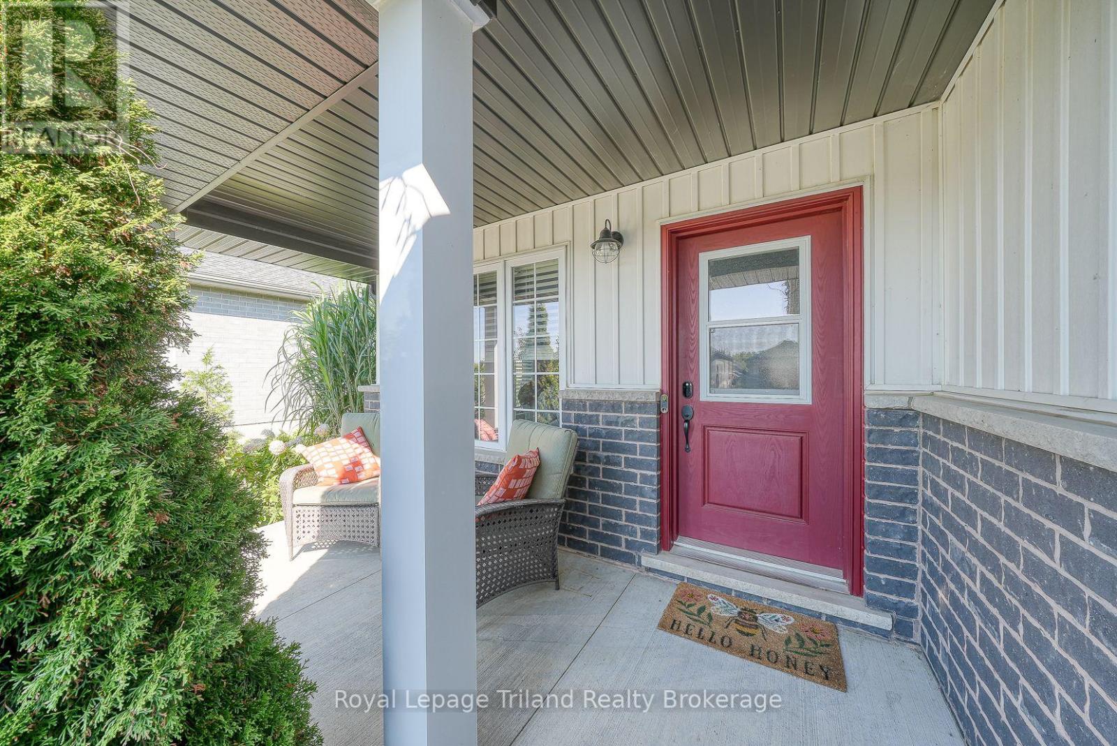 34 Tartan Drive, Zorra, Ontario  N0J 1J0 - Photo 3 - X12864736