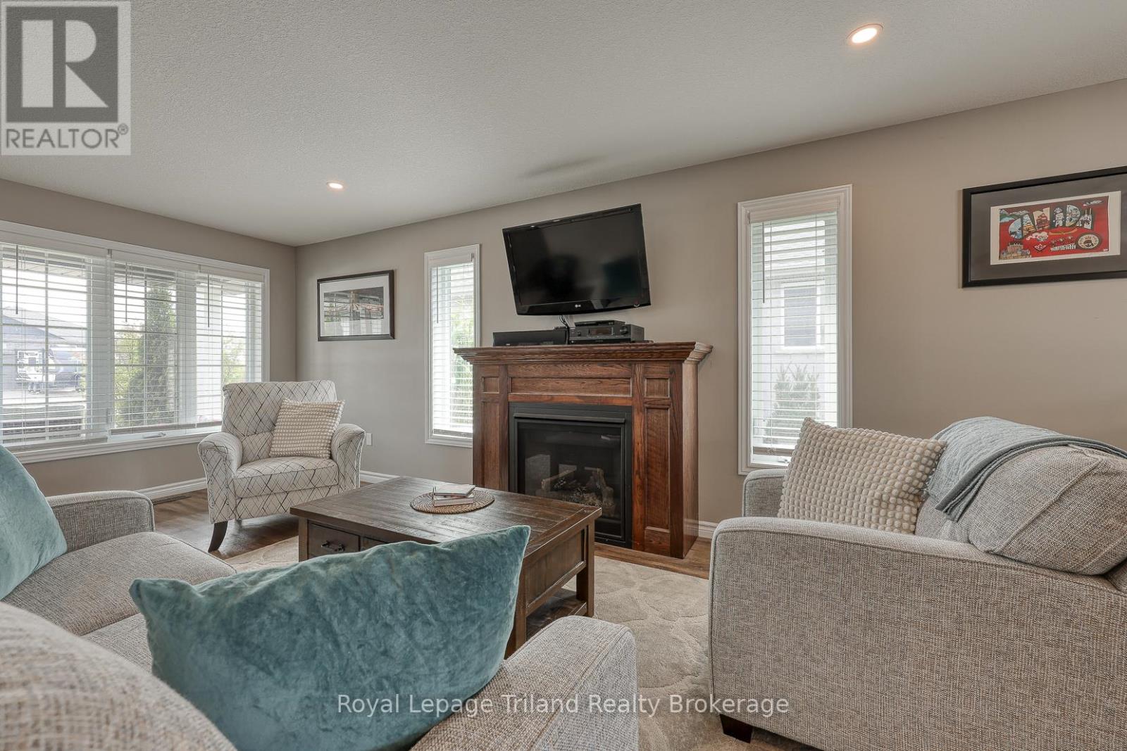 34 Tartan Drive, Zorra, Ontario  N0J 1J0 - Photo 9 - X12864736