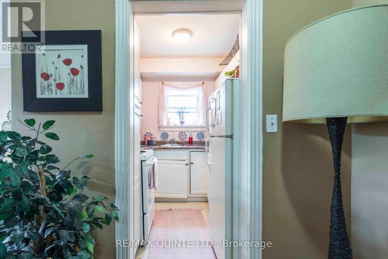 201 Victoria Avenue, Belleville, Ontario  K8N 2B9 - Photo 18 - X12857810