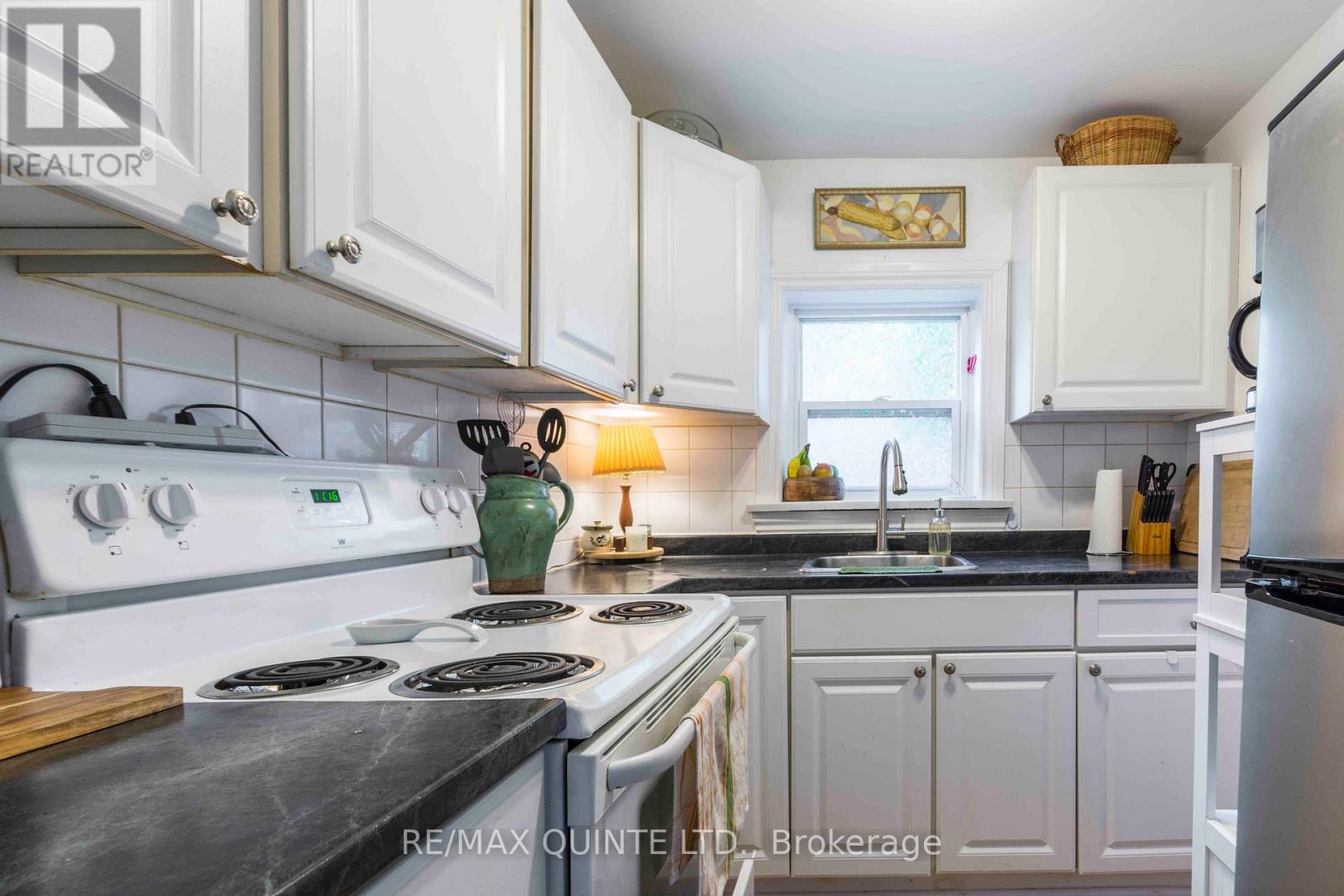 201 Victoria Avenue, Belleville, Ontario  K8N 2B9 - Photo 26 - X12857810