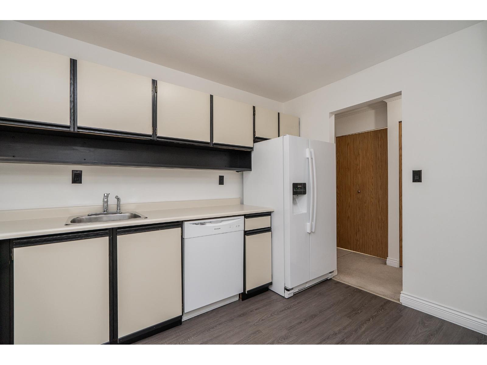 205 13364 102 Avenue, Surrey, British Columbia  V5T 5L8 - Photo 12 - R3097977