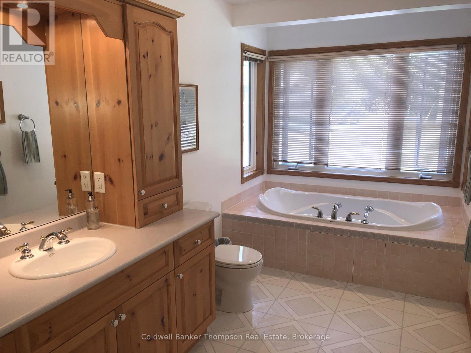 41 Machar Crescent, Machar, Ontario  P0A 1X0 - Photo 35 - X12864686