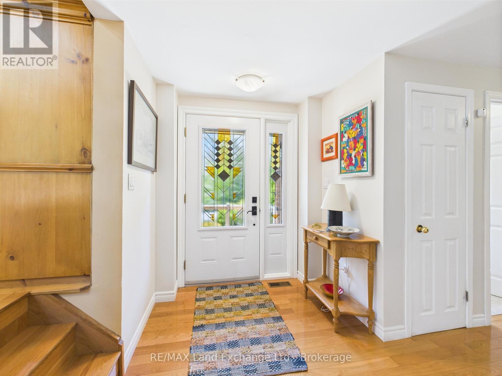 40 Eastwood Crescent, Kincardine, Ontario  N2Z 2X6 - Photo 2 - X12864752