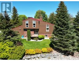 40 EASTWOOD CRESCENT, Kincardine, Ontario