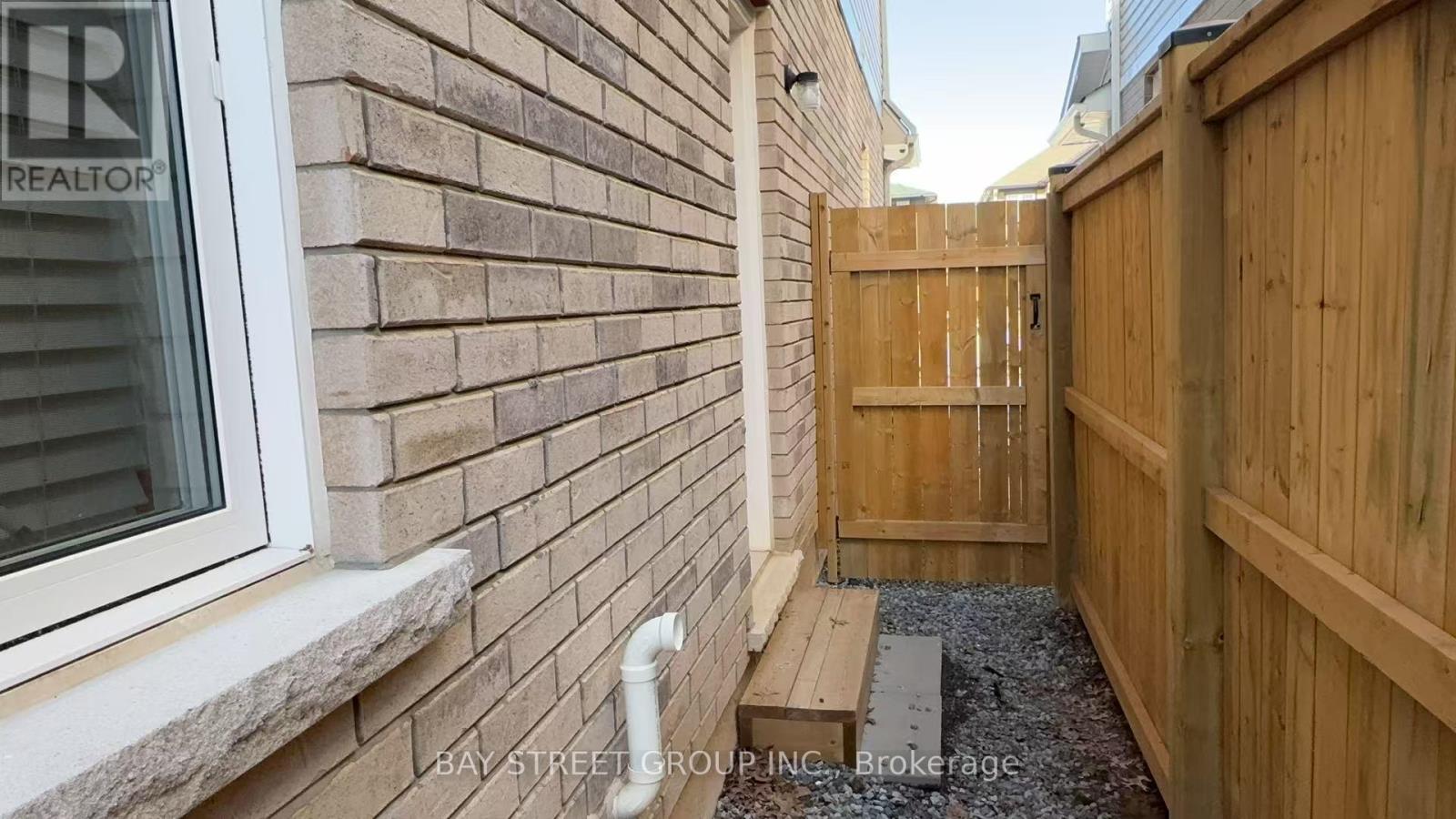 9348 White Oak Avenue, Niagara Falls, Ontario  L2G 3P6 - Photo 26 - X12847060