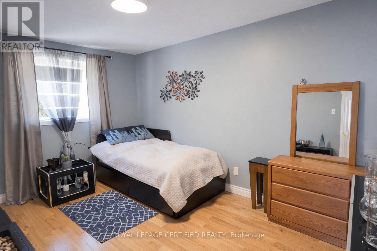 451 Lampman Place, Woodstock, Ontario  N4S 8L7 - Photo 26 - X12846658