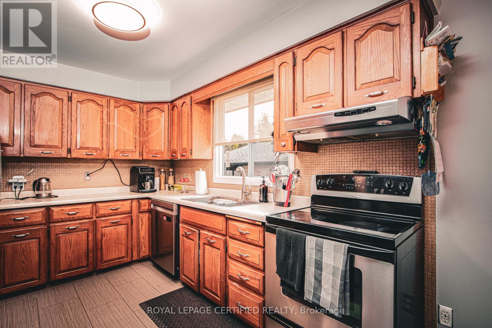 451 Lampman Place, Woodstock, Ontario  N4S 8L7 - Photo 16 - X12846658