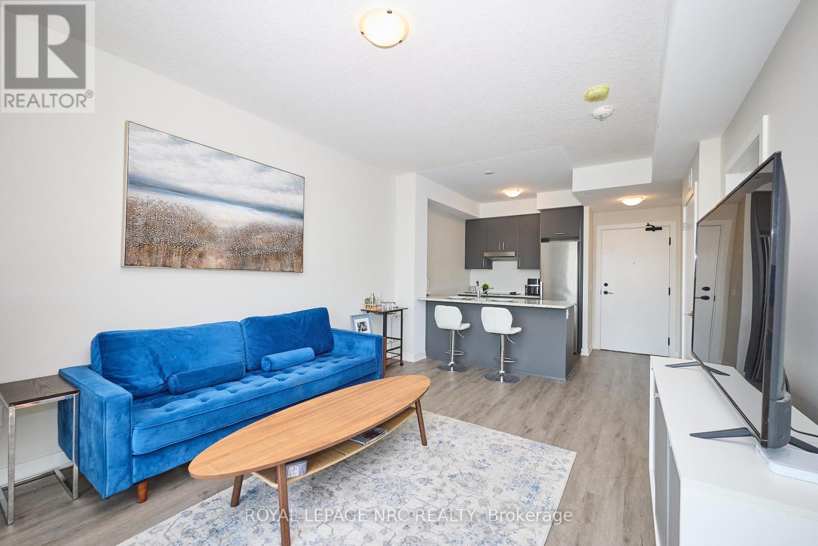 221 - 600 North Service Road, Hamilton, Ontario  L8E 0L2 - Photo 5 - X12809232