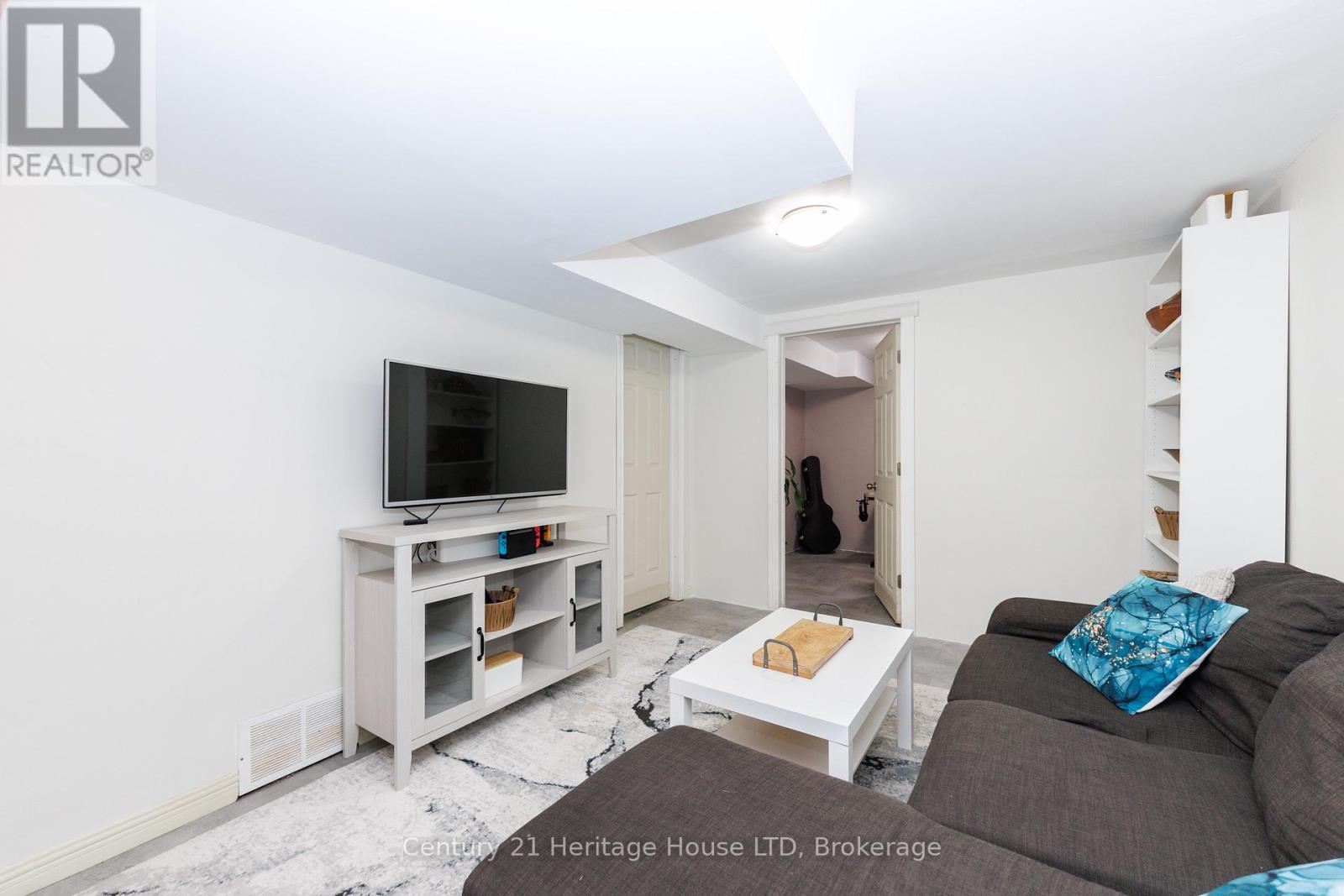 6937 Dolphin Street, Niagara Falls, Ontario  L2E 6Y8 - Photo 30 - X12864422