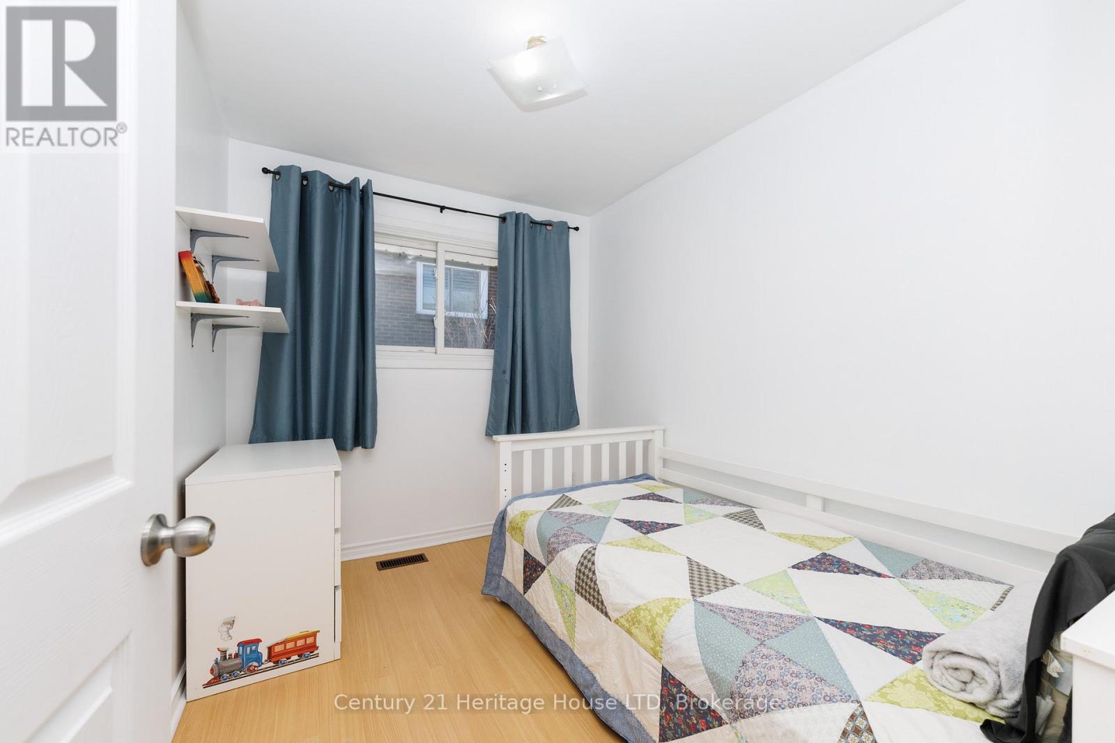 6937 Dolphin Street, Niagara Falls, Ontario  L2E 6Y8 - Photo 22 - X12864422